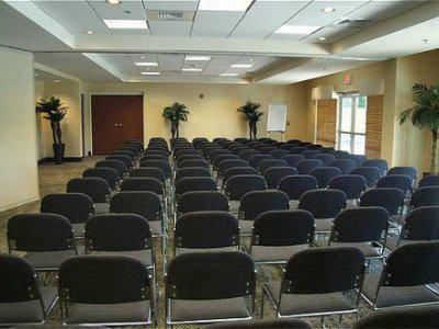 Express & Chaffee - West By Ihg Hotel